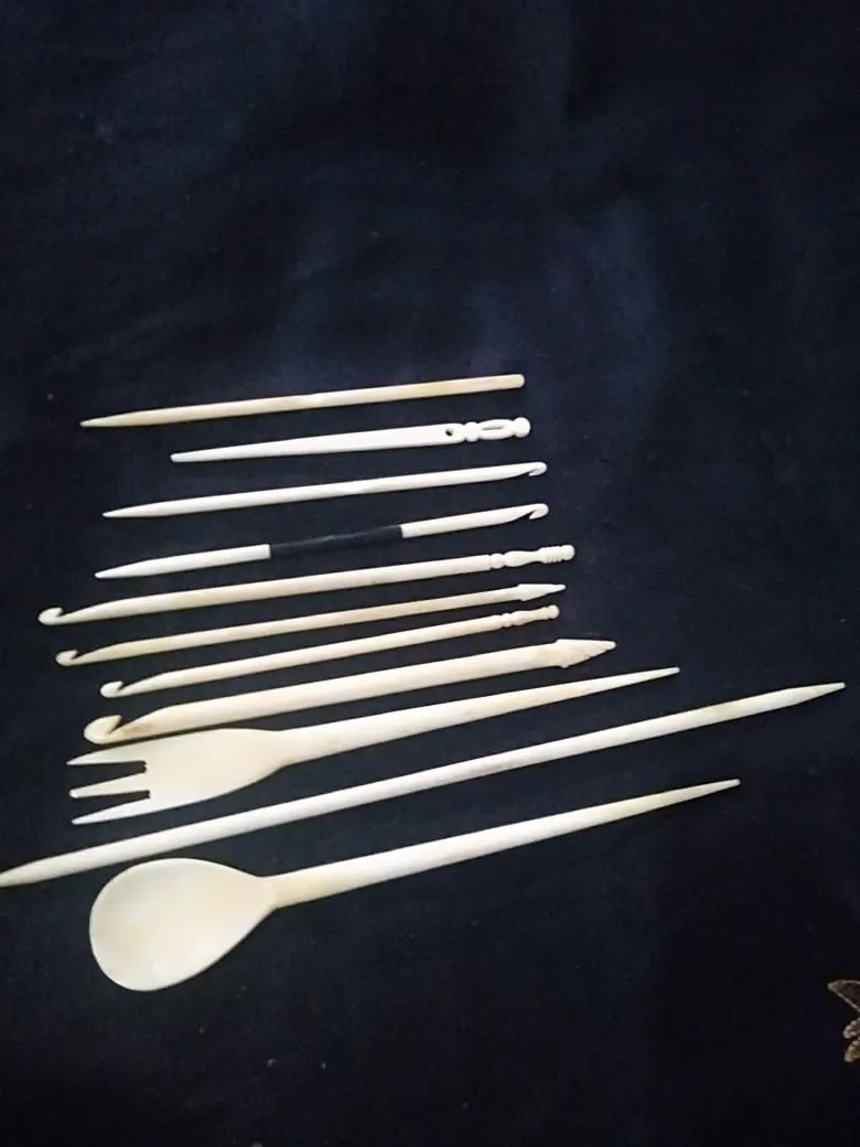 Natural Bone Pins for Jewellery Making – Bulk Supply & Export from India - Buffalo Horn & Bone Pins - image 1