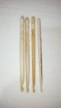Natural Bone Pins Supplier for Global Buyers – Bulk Supply & Export from India - Front View